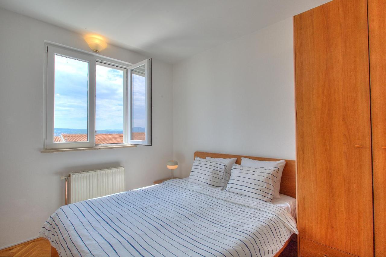 Anmarie Apartment